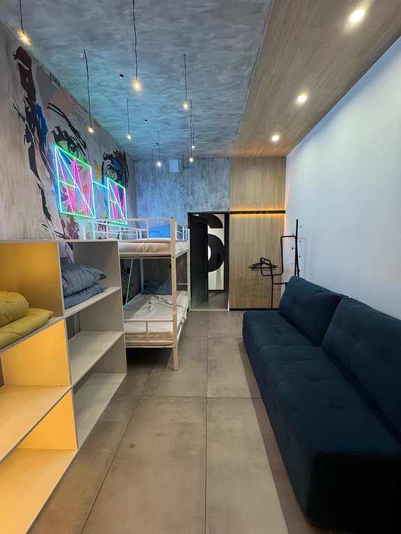 H16 — Апартаменты люкс