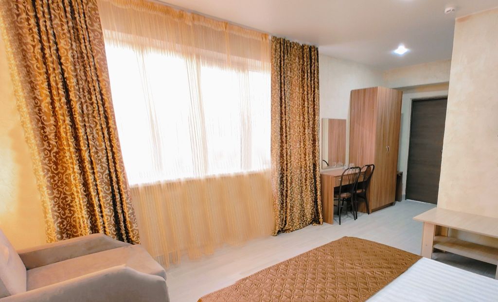 Антарес — Четырёхместный номер «Стандарт-плюс»