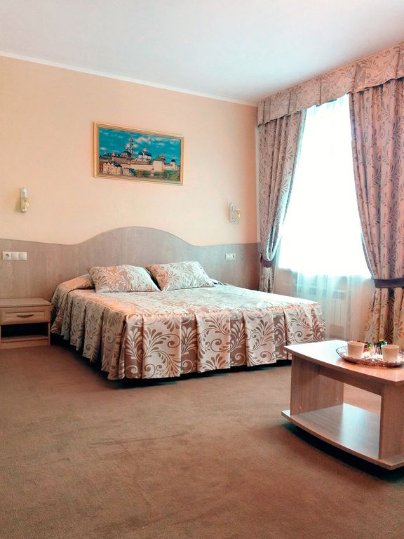 Владимирская — Трёхместный номер полулюкс