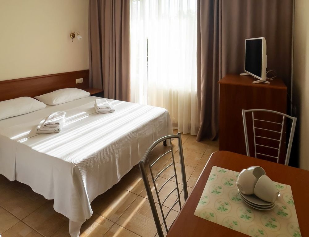 Морская волна — Трёхместный номер комфорт