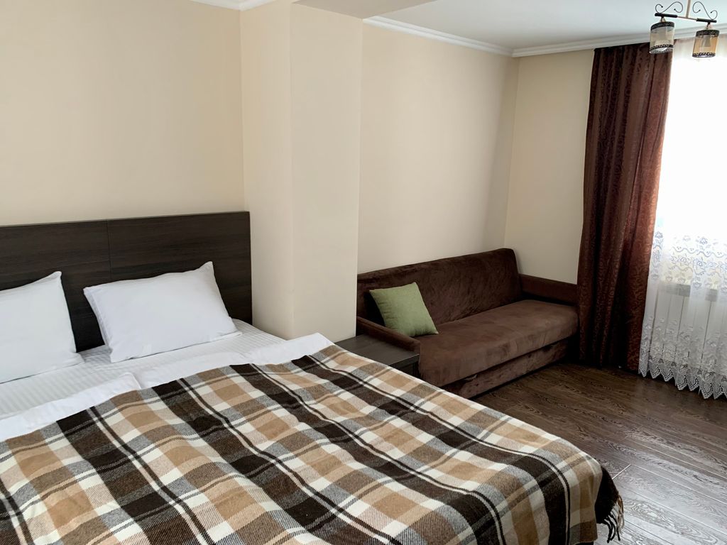 Горский Дом — Четырёхместный номер в коттедже с кухней