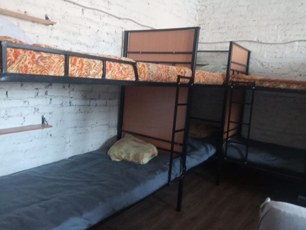 Байкпост Dogged — Многоместный смешанный номер общая