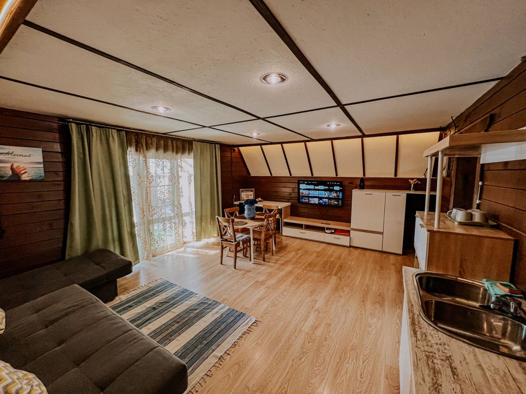 Уральский теремок — Дом двухэтажный