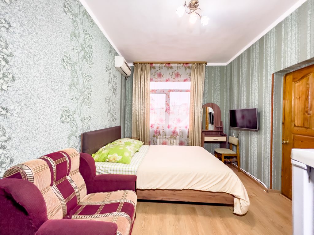 Медовый — Трёхместный номер стандарт