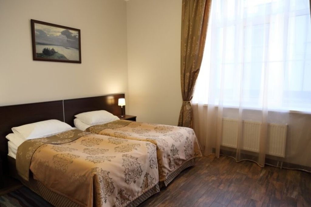 Петровский — Двухместный номер с 2 отдельными кроватями или с одной большой двуспальной стандарт