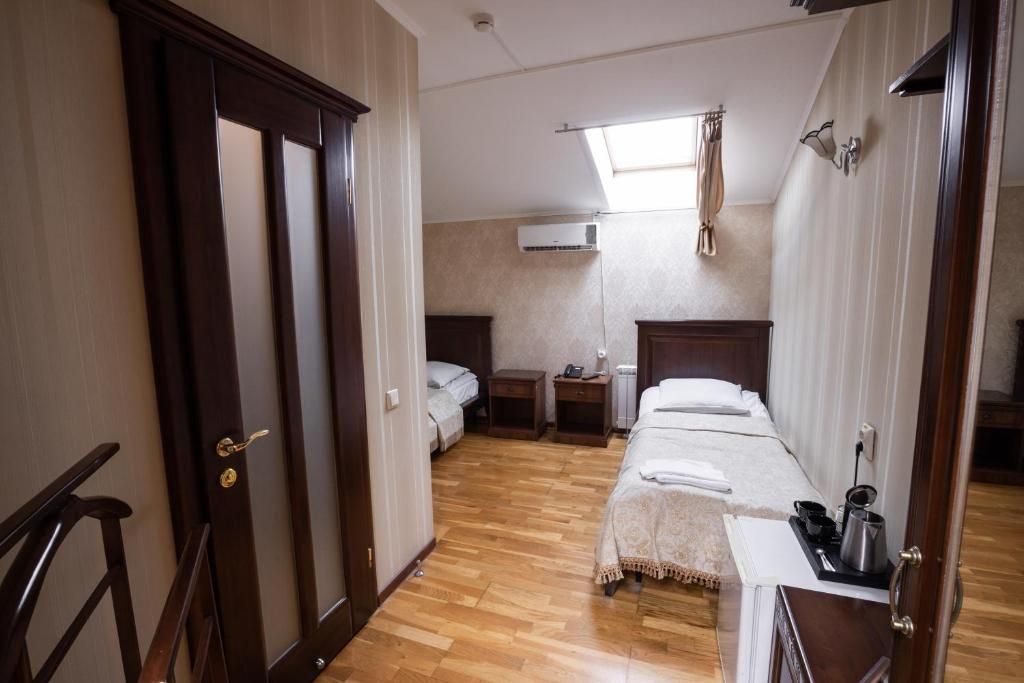 Мираж — Двухместный номер с 2 отдельными кроватями эконом