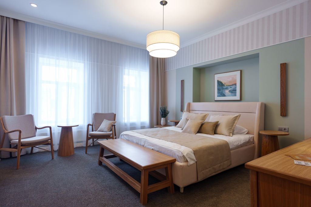 Антиквар - мещанина Охлонина — Семейный номер Люкс премиум