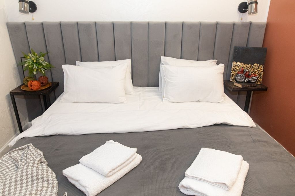 Lemon Loft Hotel — Четырёхместный номер студио