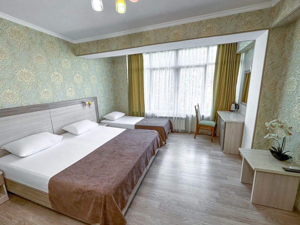 Вива Виктория — Трёхместный номер Комфорт