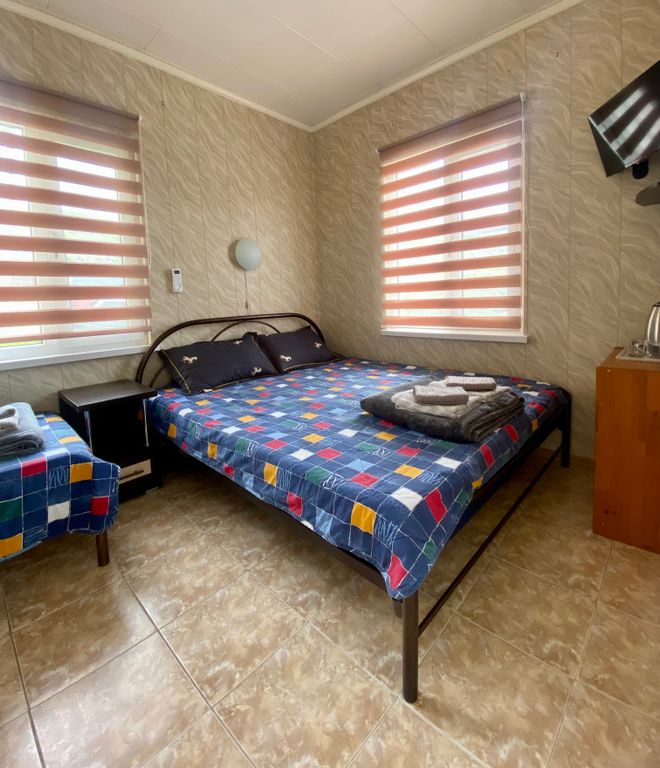 Архипка М — Трёхместный номер 4