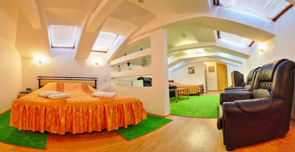 СЛАВИЯ — Семейный номер студио-делюкс