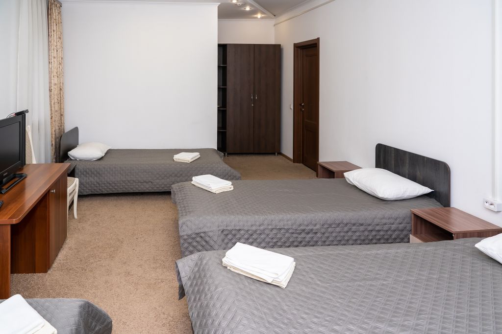 Урарту — Четырёхместный номер стандарт