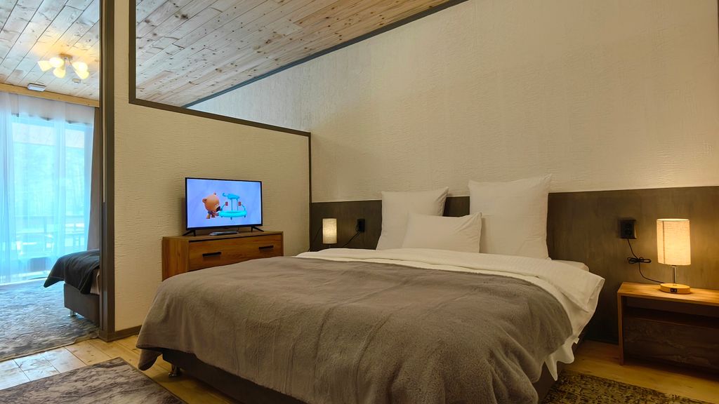 Fondue House — Дом семейный коттедж с личным двориком