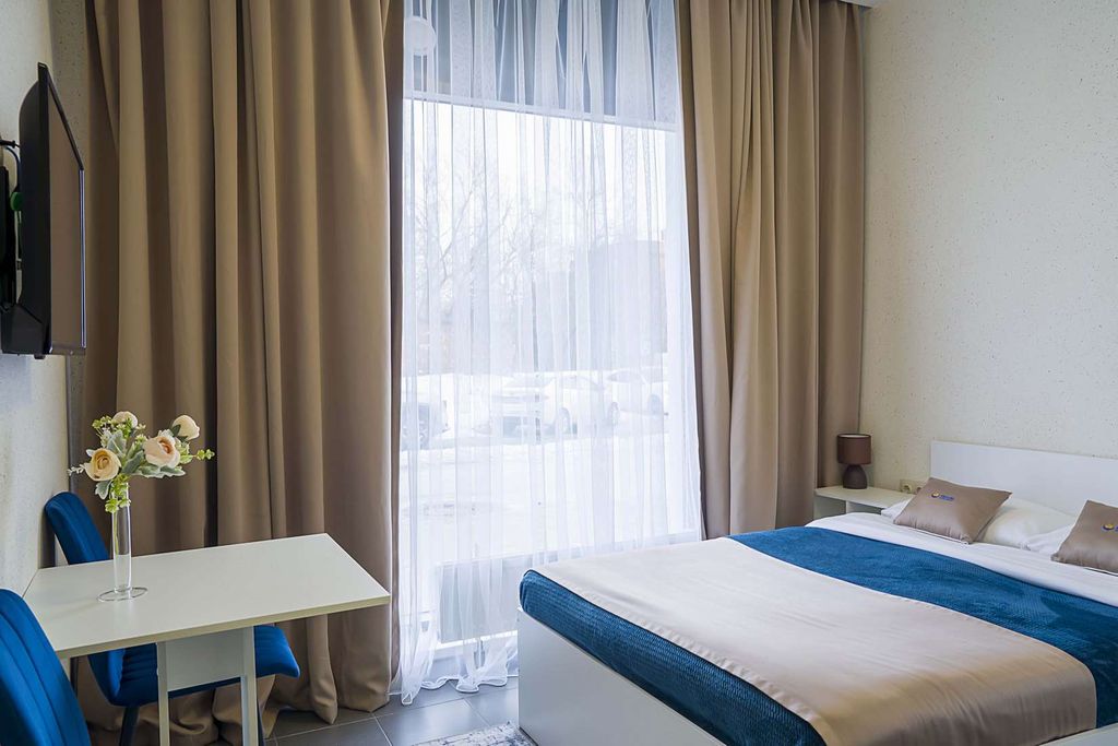 Нева — Двухместный номер с 1 кроватью стандарт и дополнительное место