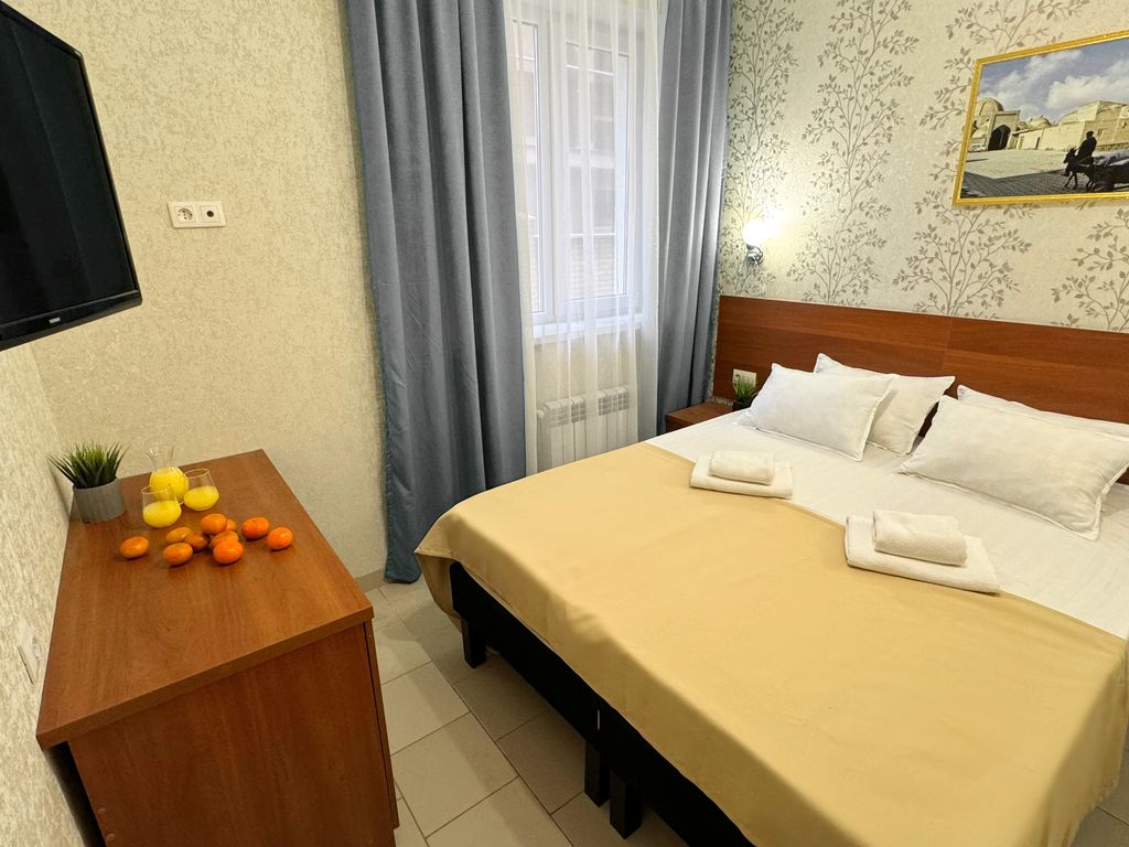 Бухара — Трёхместный номер Комфорт с балконом