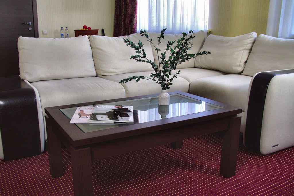 Нефтяник — Двухместный номер с 1 кроватью люкс