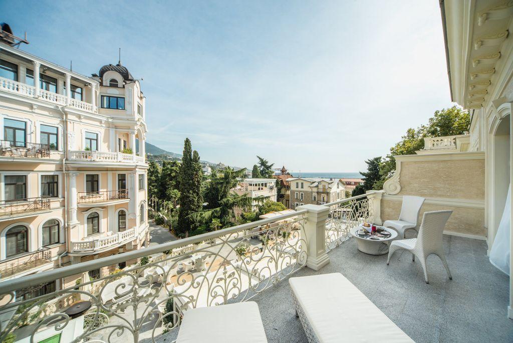 Ялта · Отель