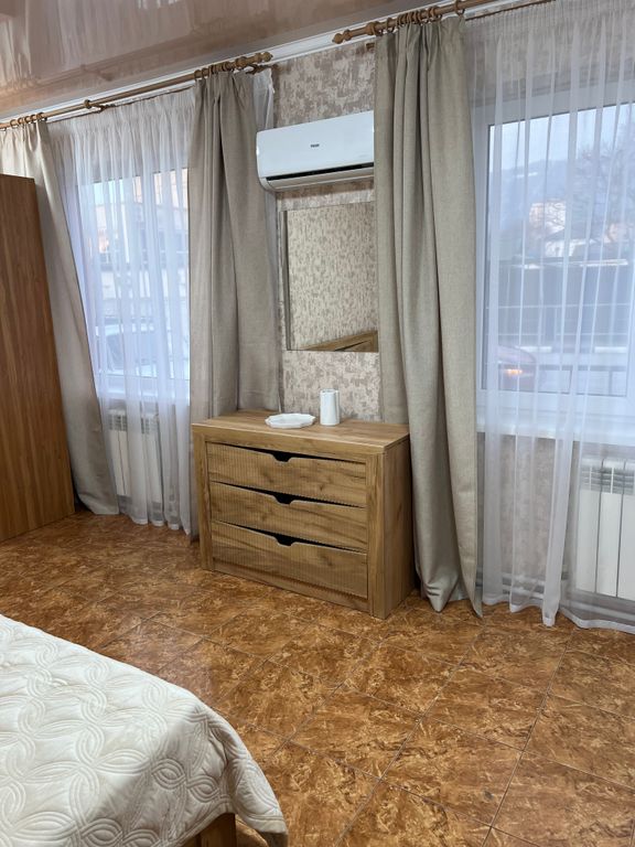 Бухточка — Трёхместный номер стандарт с видом на горы