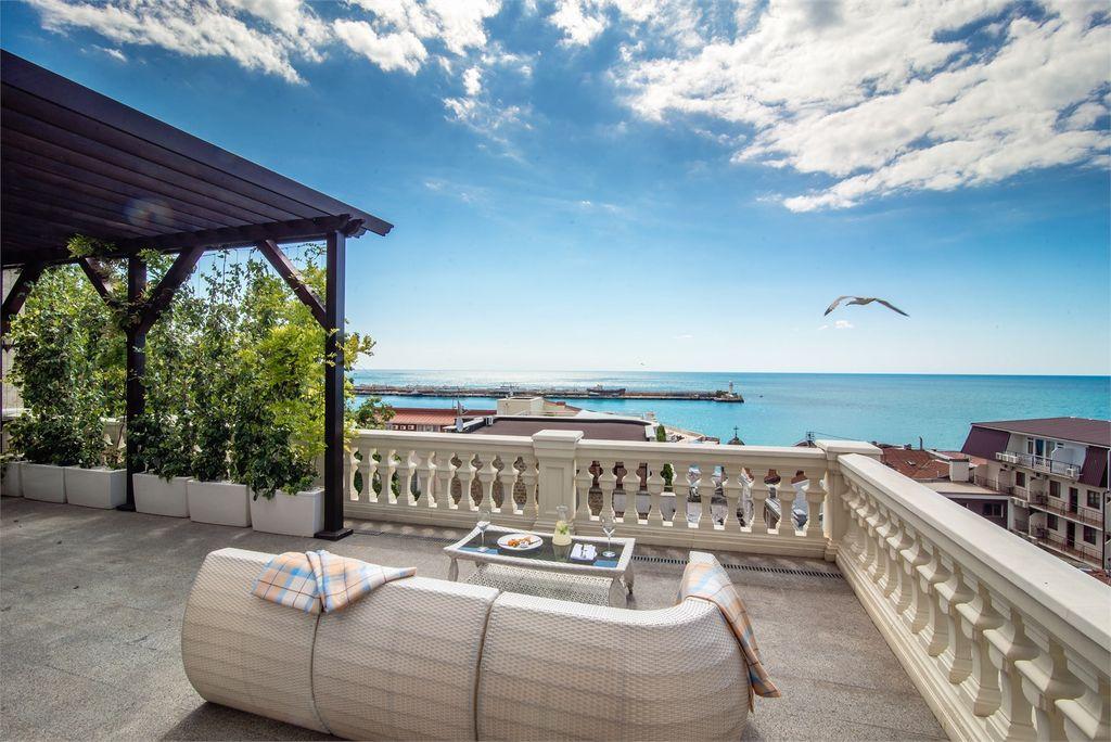 Villa Elena — Семейный номер императорский Пентхаус