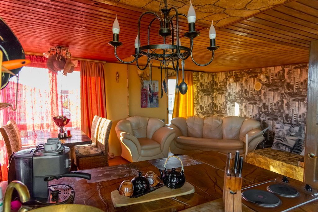 Арт дача Другой мир — Дом арт шале с двориком на крыше