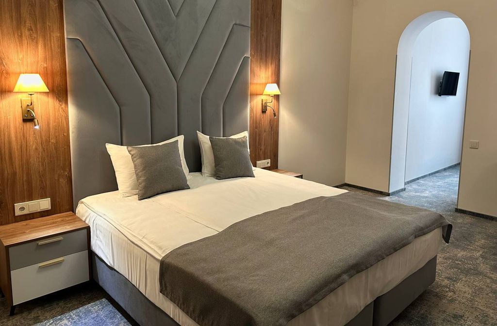 МариС — Четырёхместный номер семейный с 2 двуспальными кроватями