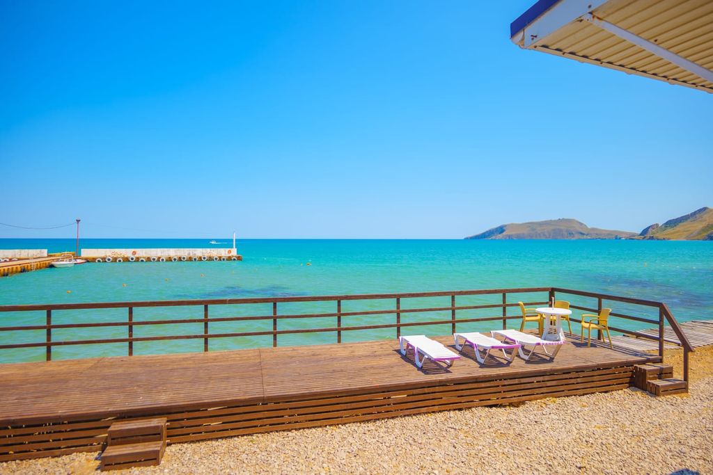 Эллинг у Зои — Четырёхместный номер стандарт с видом на море