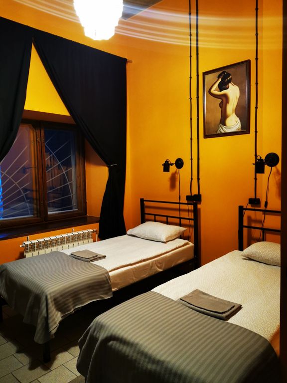 Ягель Лофт — Двухместный номер с 2 отдельными кроватями vip 8 * с санузлом