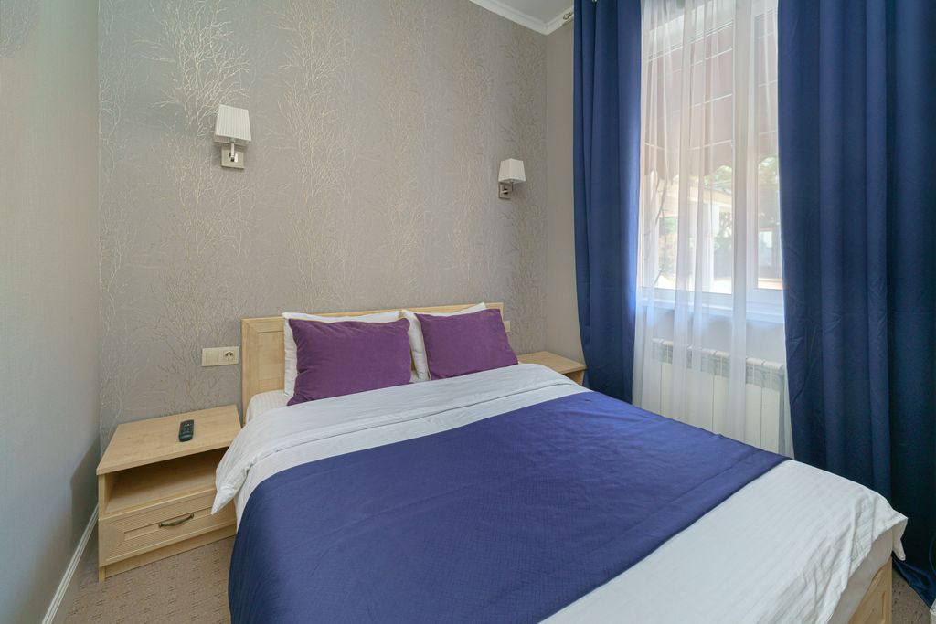 Мира — Семейный номер улучшенный полулюкс