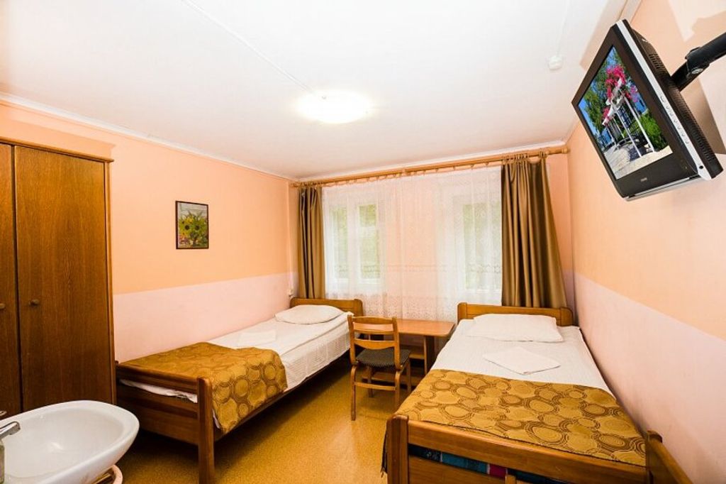 Золотая Бухта — Двухместный номер с 2 отдельными кроватями эконом twin (№6,7,9,12,15)
