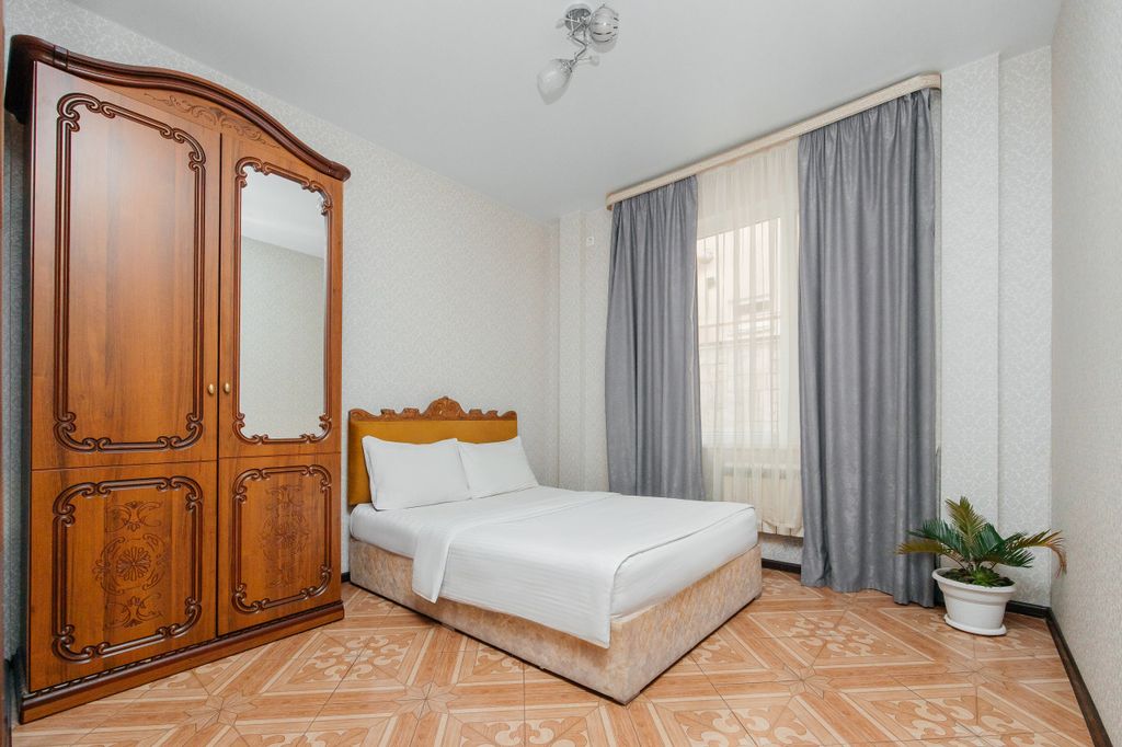 На Листопадной — Апартаменты двухкомнатные