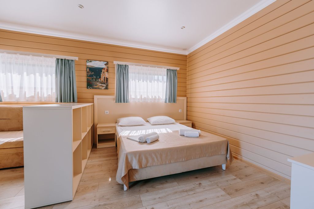 Gorgippia — Четырёхместный номер Коттедж люкс