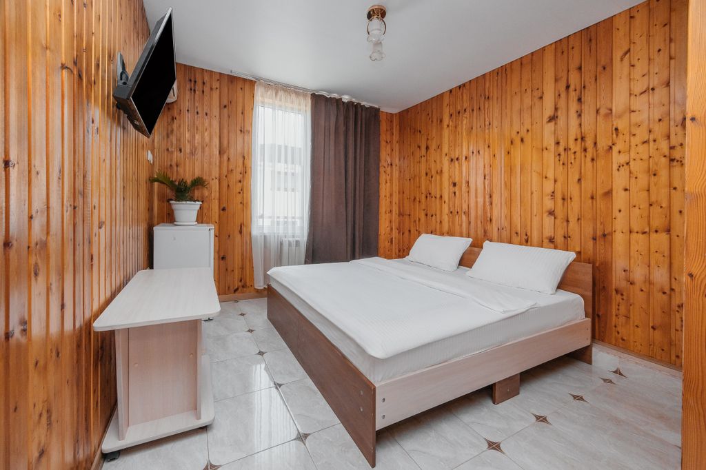 На Листопадной — Двухместный номер с 1 кроватью улучшенный