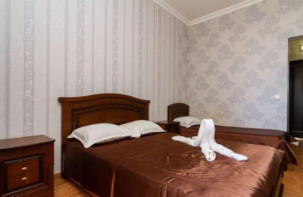 Мегалюкс — Трёхместный номер стандарт однокомнатный