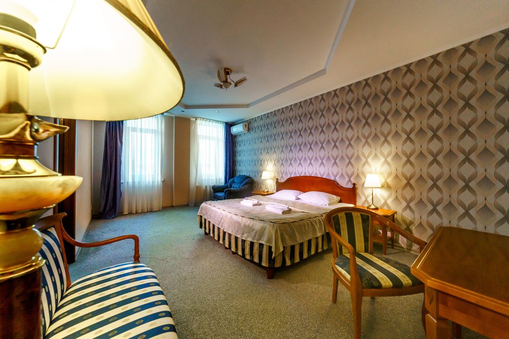 Европа — Двухместный номер с 1 кроватью Джуниор Сюит