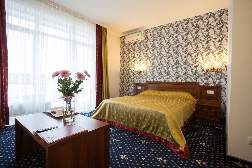 Песочная Бухта — Четырёхместный номер полулюкс Корпус Посейдон