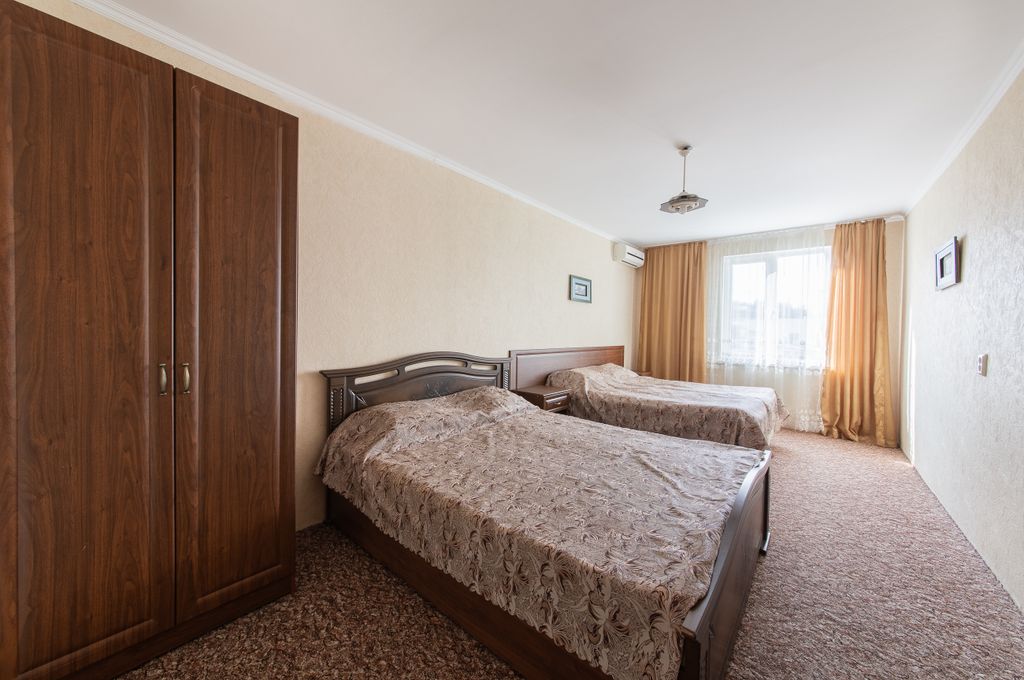 Чайка — Четырёхместный номер студия с кухней