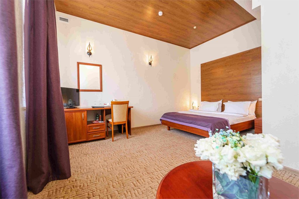 Даккар — Двухместный номер с 1 кроватью улучшенный полулюкс с балконом