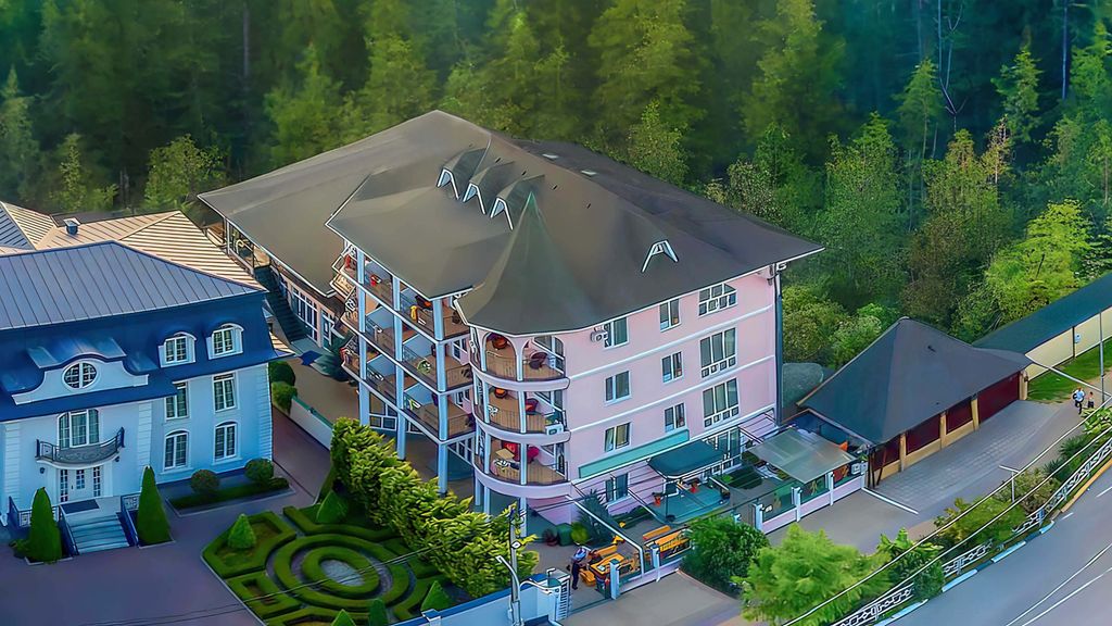 Нелли — Трёхместный номер Люкс с верандой