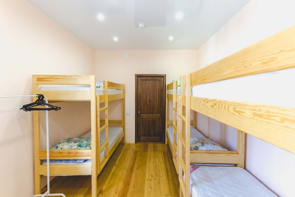 У-СИТИ — Многоместный смешанный номер эконом (душ/туалет общий)