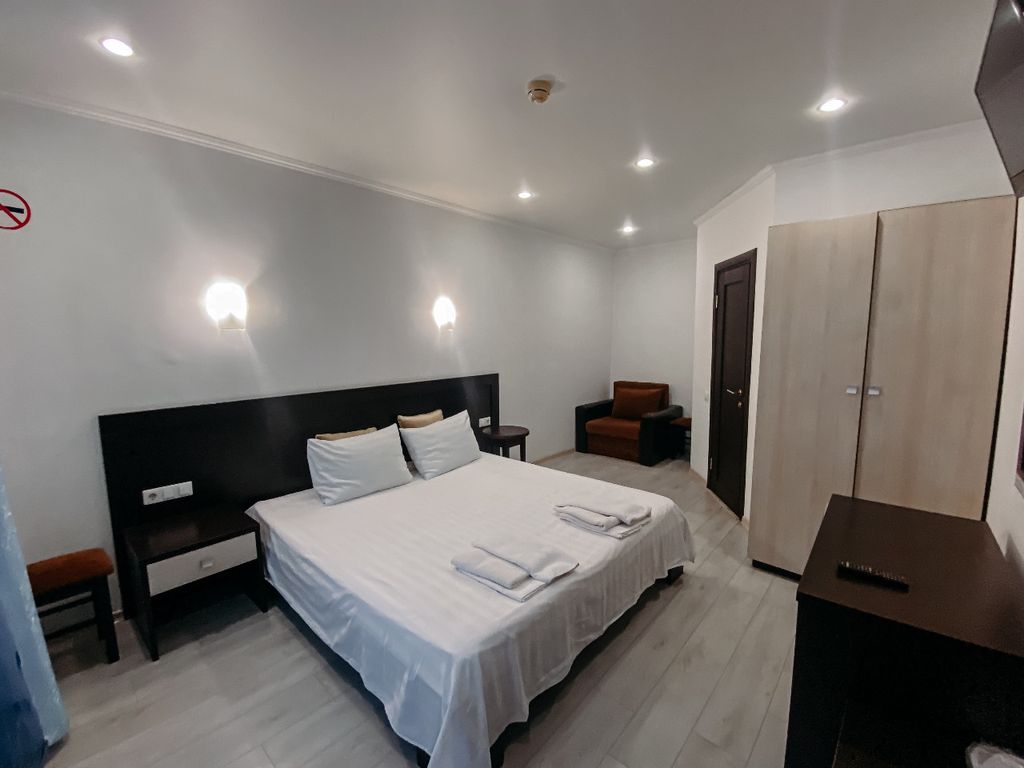 Каравелла — Трёхместный номер стандарт