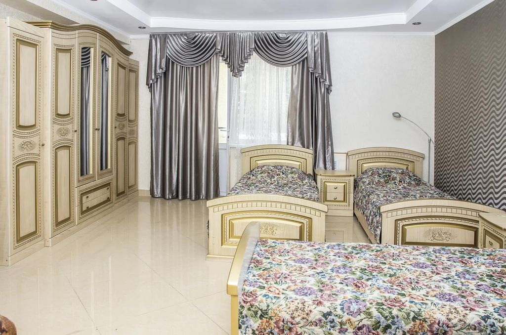 Олимп — Четырёхместный номер делюкс