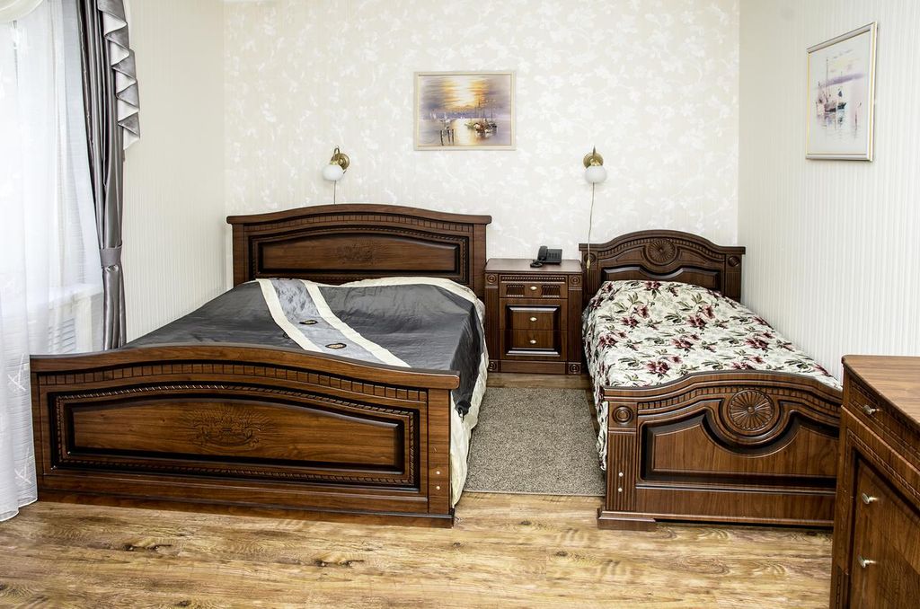 Олимп — Трёхместный номер улучшенный