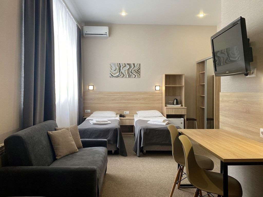 Вирджиния — Четырёхместный номер с кондиционером