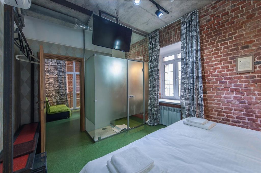 Бронзовый Кабан — Семейный номер студио с внутренним балконом