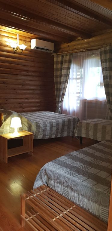 У Лукоморья — Четырёхместный номер стандарт с видом на море