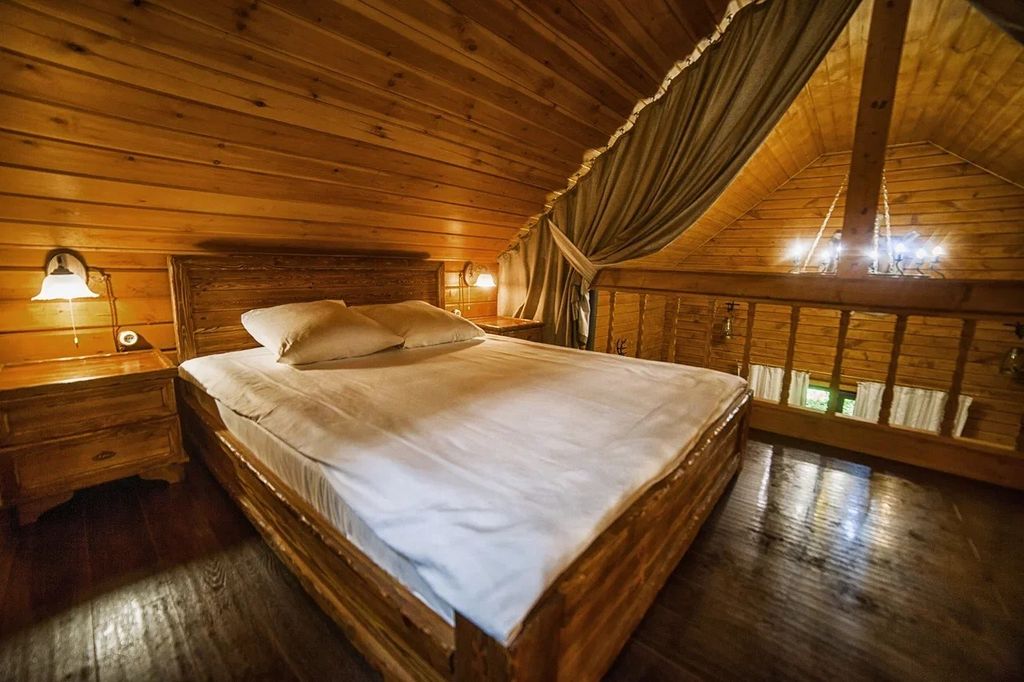 Парк звёзд — Дом в хвойном лесу № 2 на 2 персоны