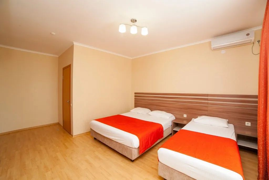 Жемчужина — Трёхместный номер стандарт