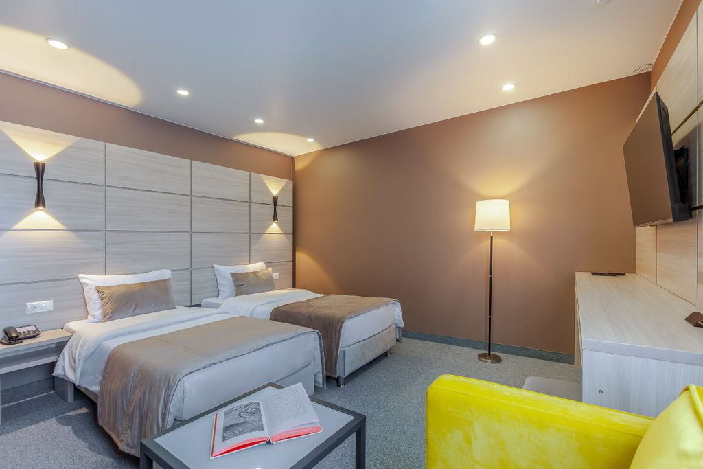 Innsight — Двухместный номер с 1 кроватью или с двумя раздельными кроватями улучшенный