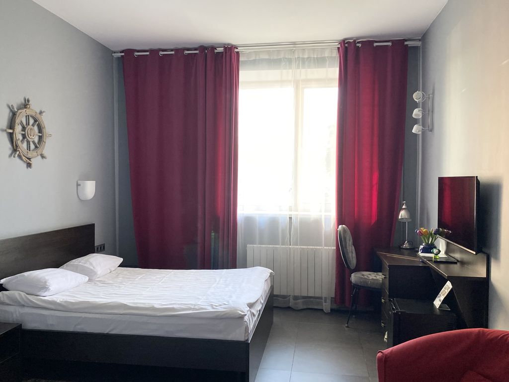 Адмирал — Двухместный номер с 2 отдельными кроватями Люкс 105