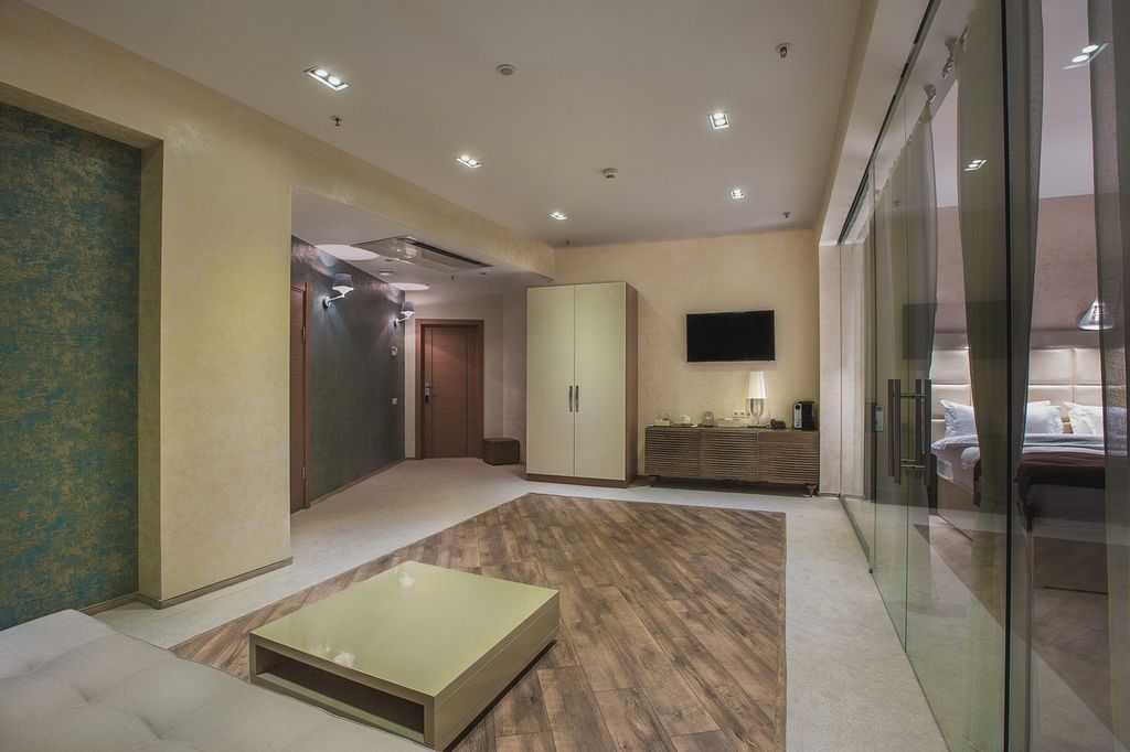 СитиОтель — Двухместный номер с 1 кроватью Люкс деловой